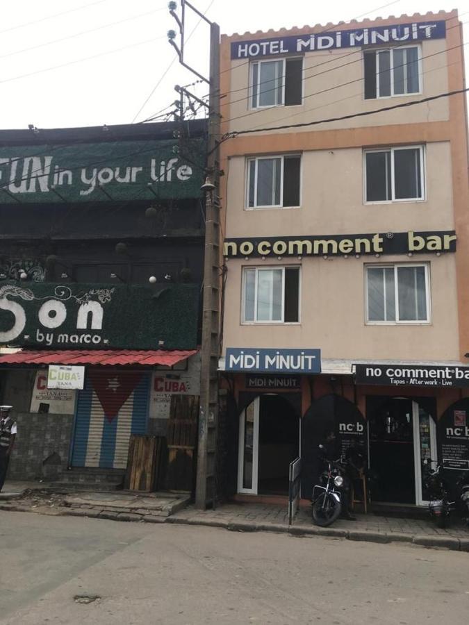 Midi Minuit Hotel อันตานานารีโว ภายนอก รูปภาพ